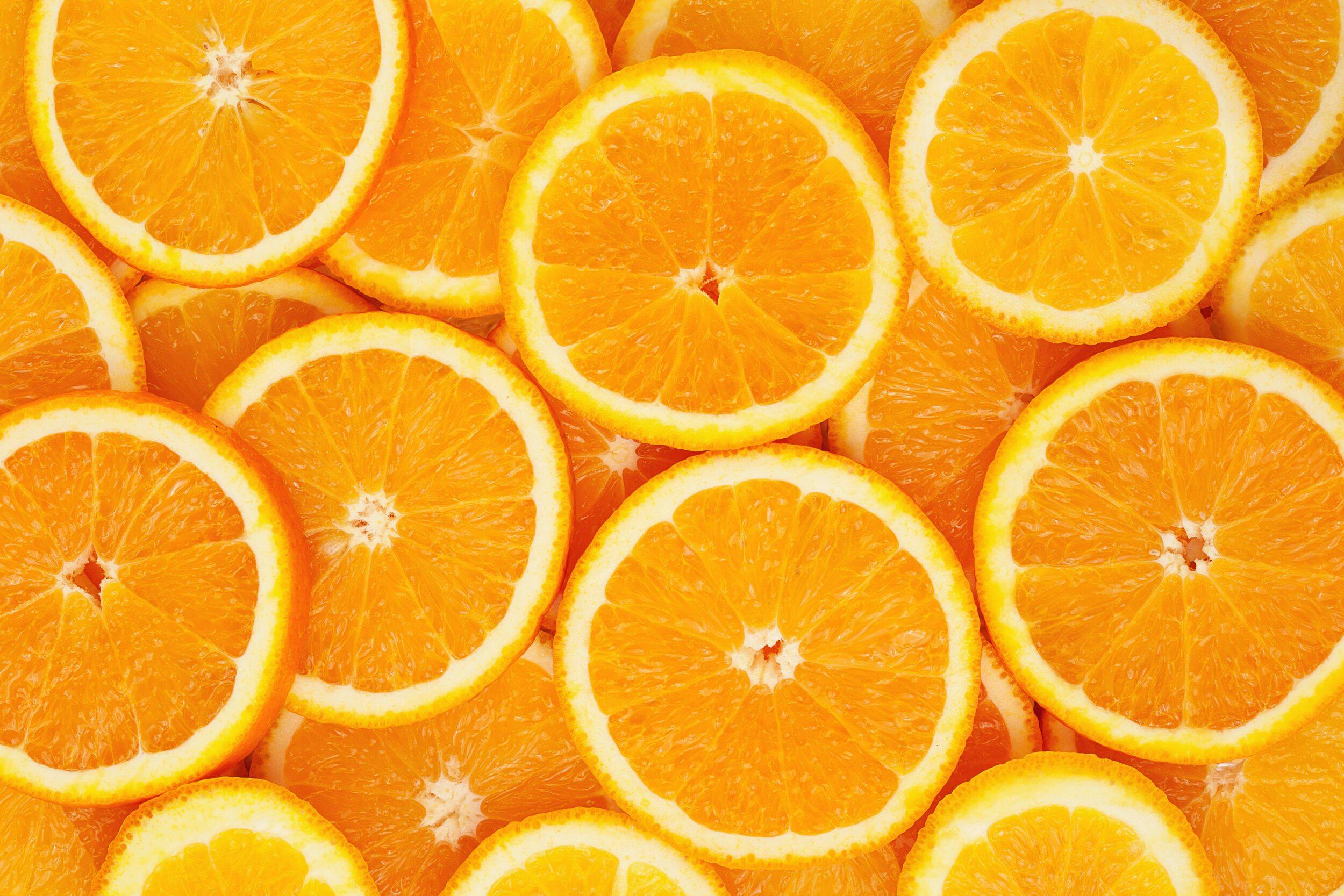 A large pile of oranges.